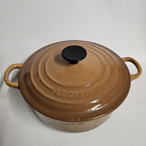 Cocotte creuset en fonte - le,