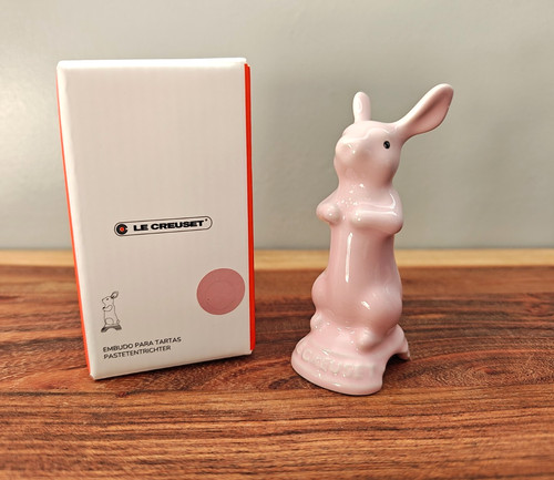 Creuset collectable bunny - le,